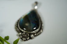 Labradorite Floral Pendant